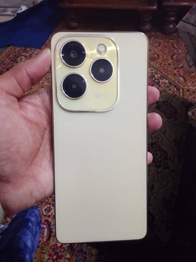 Infinix hot 40 16 256