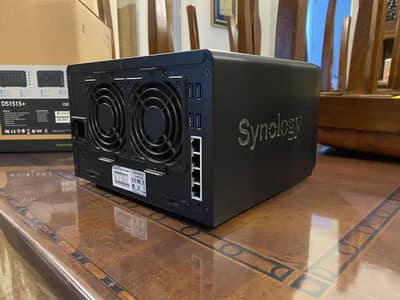 Synology DS 1515+ NAS server 5 bay
