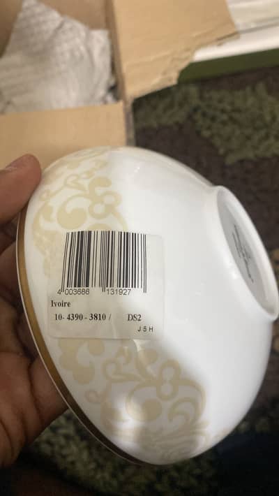 New Villeroy & Boch "Ivoire" Bone China Bowl - Gold Trim