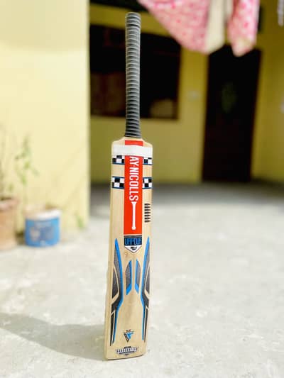 English willo cricket bat | just like new condition 10/9