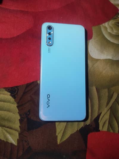 vivos1 neat and clean mobile 10/10 condition