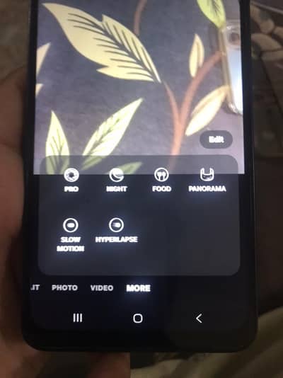 3 ye 4 month use phone ha bohat hee axha phone ha slow mo bhi ha