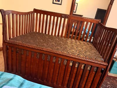 baby cot