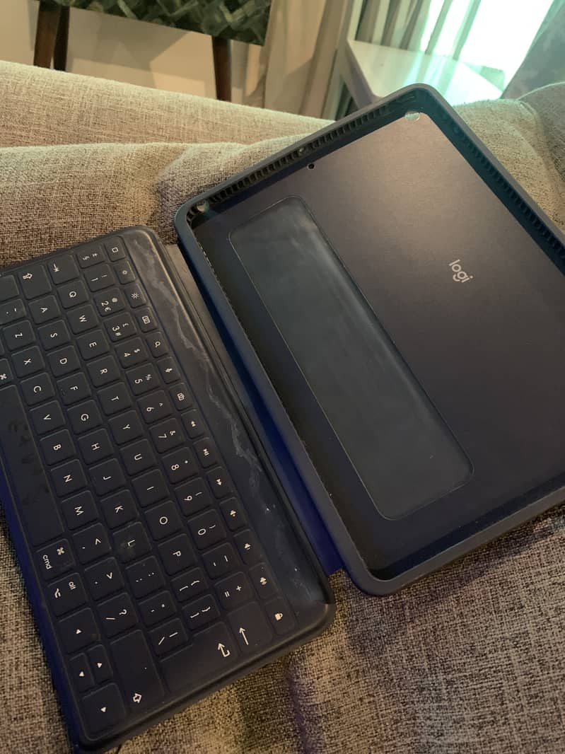 iPad 8 3