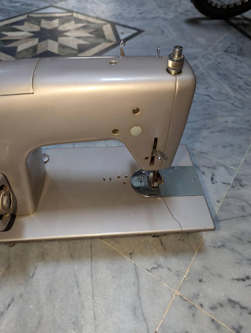 sewing machine from US 0