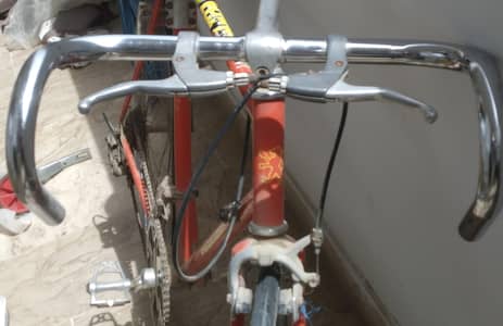 France cycle and free small bicycle tyres for help little child