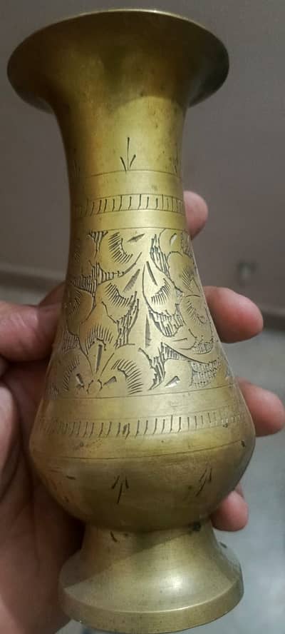 Brass Antique Vase / Peetal Flower Vase – Decorative Piece