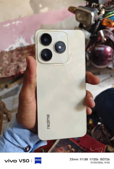 Realme C61 6/128 10/10