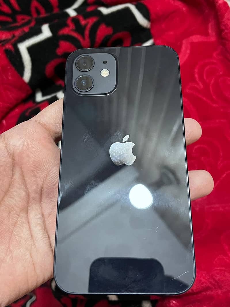 iPhone 12 0