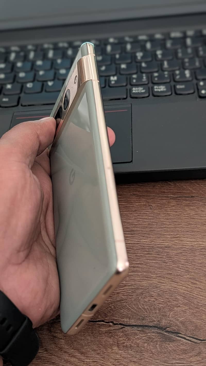 Google pixel 7 pro 2