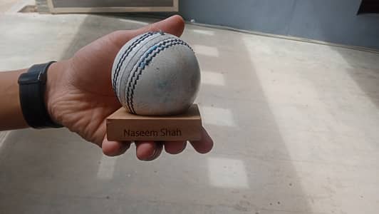Naseem shah Cock ball