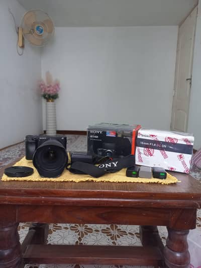 Sony Alfa A6400 with Sigma 16mm f1.4