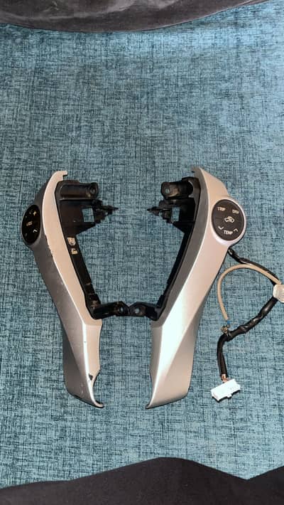 Toyota aqua multimedia steering buttons