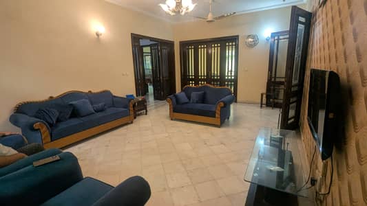1 Kanal house for rent