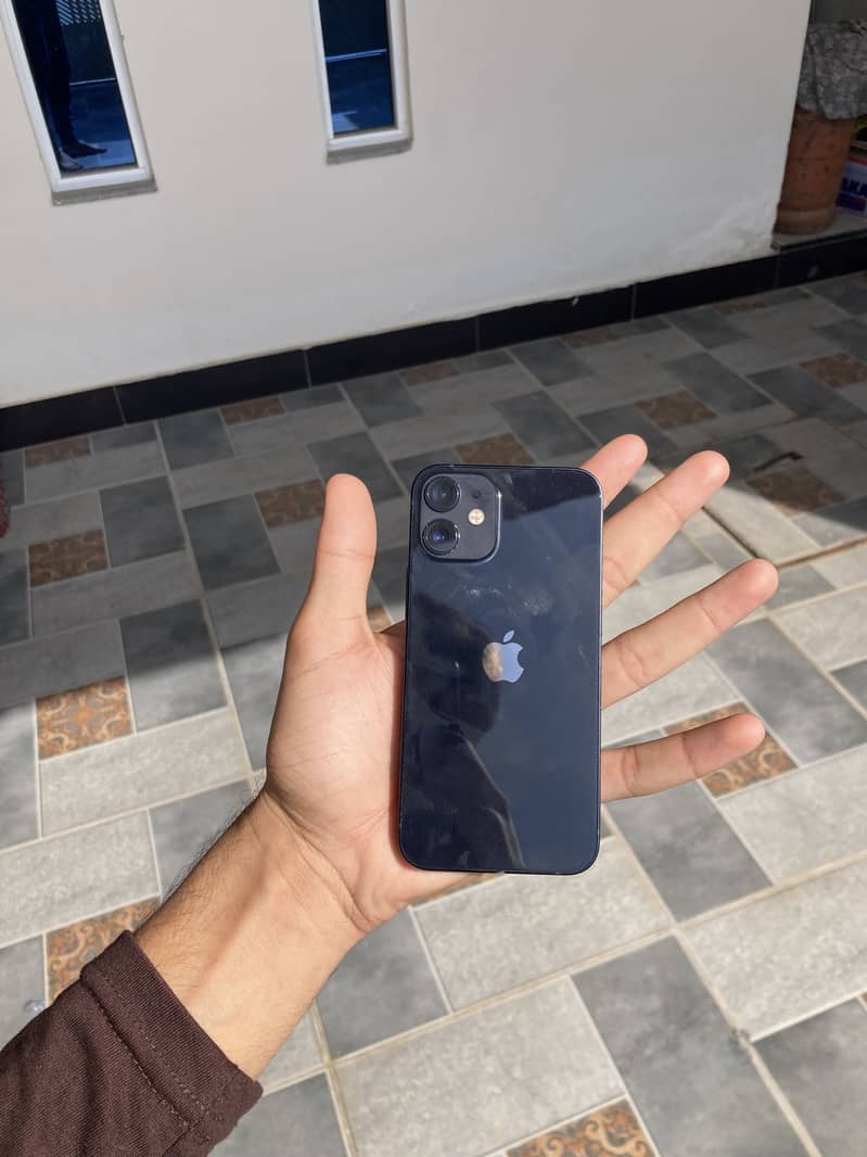 Iphone 12 mini 0