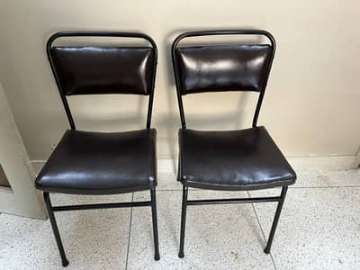 2 chairs