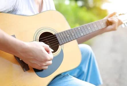 LEARN TO PLAY GUITAR