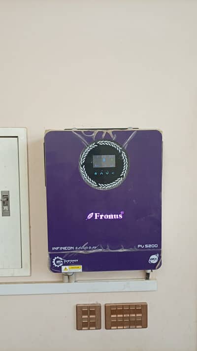 Fronus Infineon Reborn 5200-4.2 KW Hybrid Solar Inverter-Under Warnty
