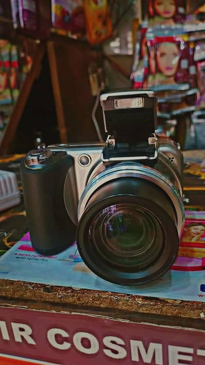 Olympus SP-600 15x zoom