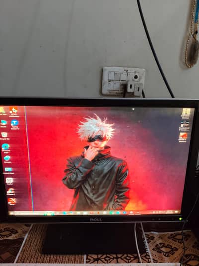 20 to 22 inches Lcd it has some lines not so visible