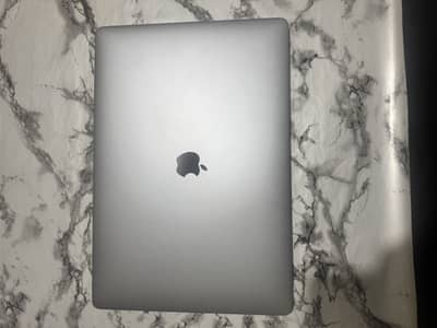 MacBook Pro 2019 16 inch