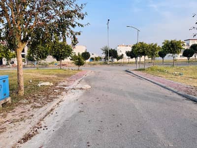 Corner 1 Kanal Plot for Sale