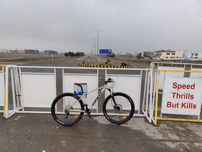 Giant Talon 1 29er Mountain Bicycle Size M