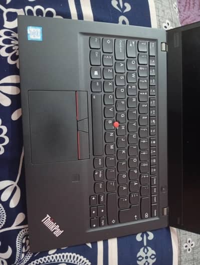 Lenovo Thinkpad Laptop. Intel Core i5.16GB RAM. SSD