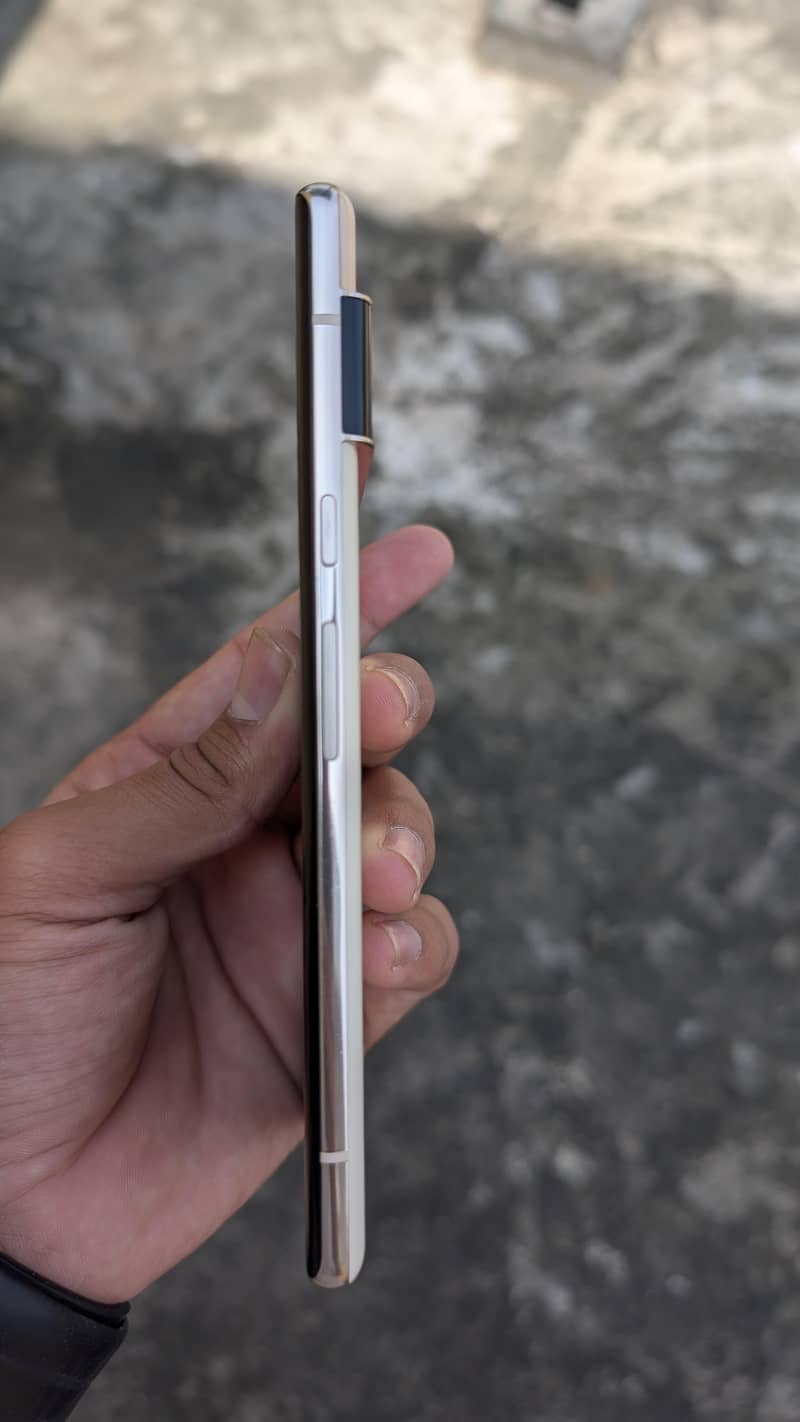 Google pixel 6 pro 2