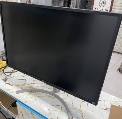 32 INCH 4K Quantity Fresh stock Available