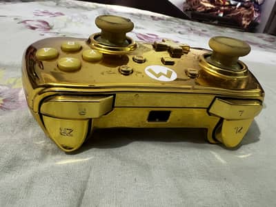 Nintendo joystick Golden colour
