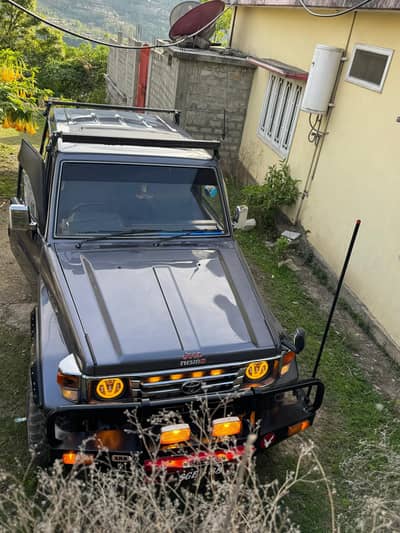 TOYOTA LAND CRUISER 1987 (RKR)