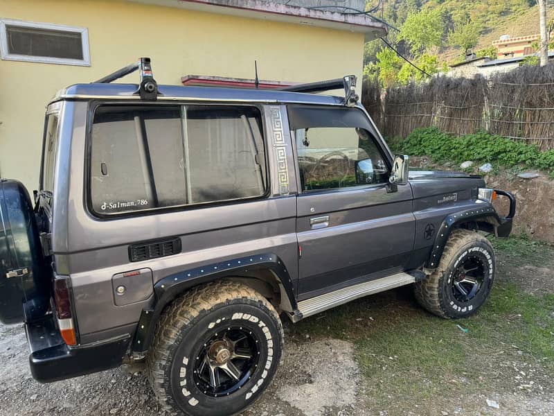 TOYOTA LAND CRUISER 1987 (RKR) - Cars - 1112767859