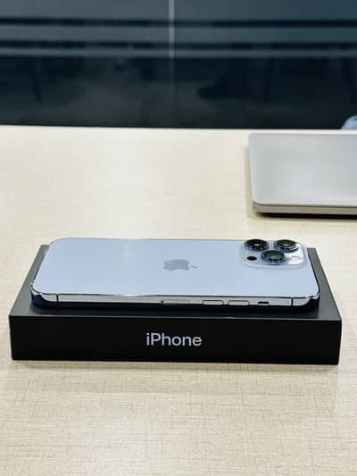 Iphone 13 Pro Max | 10/10 Condition