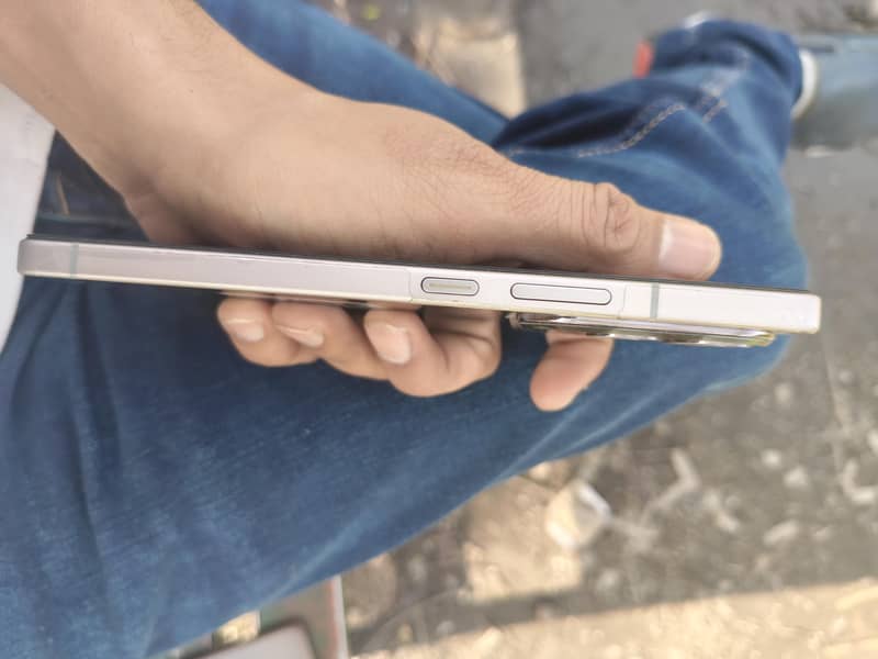 note 50 complete box 3