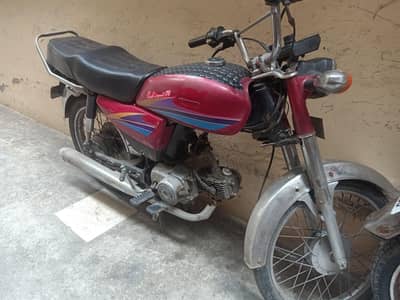 Honda CD70 2001