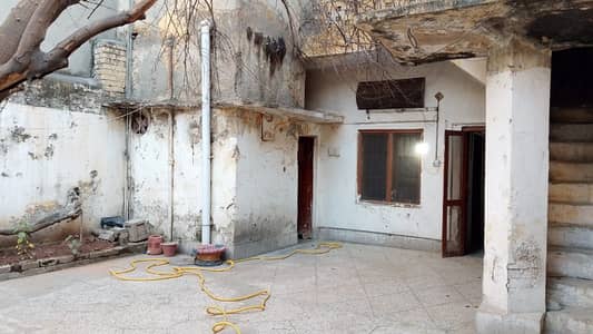 7 MARLA DEMOLISH HOUSE FOR SALE (PARK FACE)