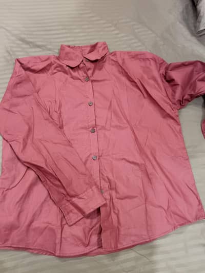 maroon button down shirt