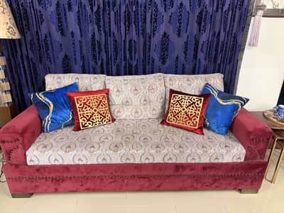 5 seater sofa with centre table