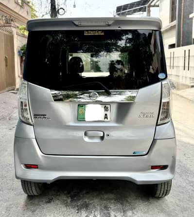 Nissan Days roox highway star