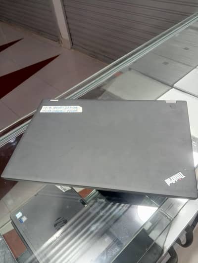 Lenovo Thinkpad p53 corei7 9thgen 16gb 512ssd 4gb quadro t1000 graphic