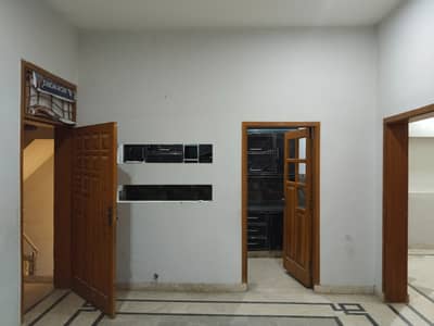 Ghouri town pH 4c2 first floor water Tanker electrity Available