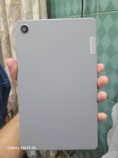 Lenovo M8 4th Gen - 32 GB
