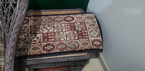 8 seater sofa set made of baith