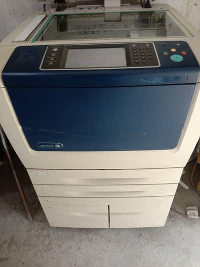 Xerox 5855 Photocopy machine in running condition for sale