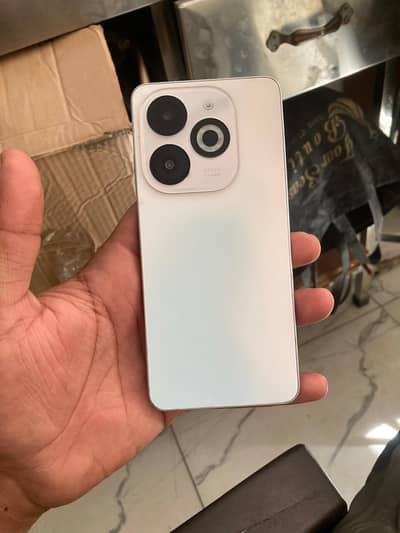 Infinix smart 8 pro 4/128