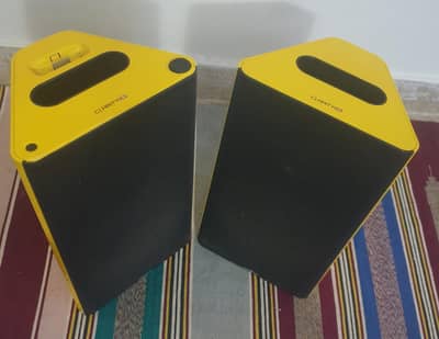 Urgent Sale Monster Clarity HD Bluetooth Studio Speakers