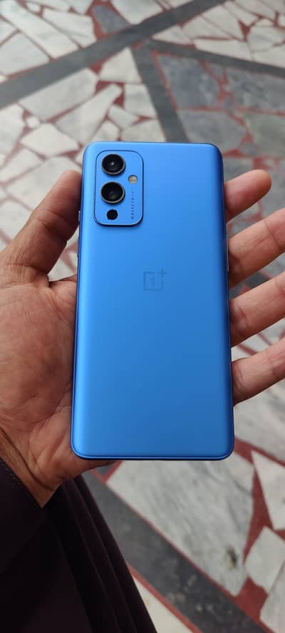 OnePlus 9 (12 GB RAM / 256GB Storage) for sale