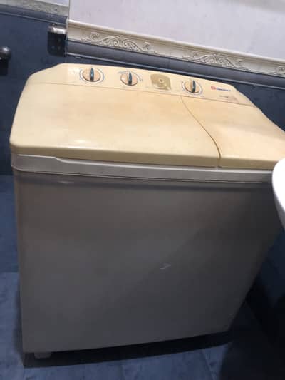 Dawlance washing machine and dryer in good condition