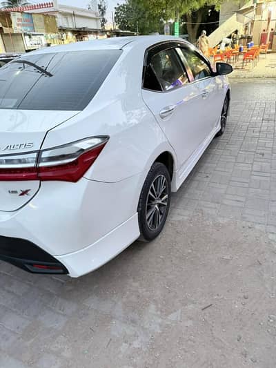 toyota carolla grande 2021